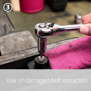 Drive the extractor in